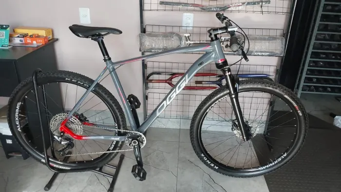 BIKE OGGI 7.2 2024 SEMINOVA