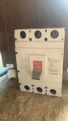 Disjuntor 500 amperes