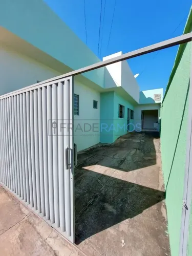 Casa com 2 dormitórios para alugar, 60 m² - Jardim Petrópolis - Goiânia/GO