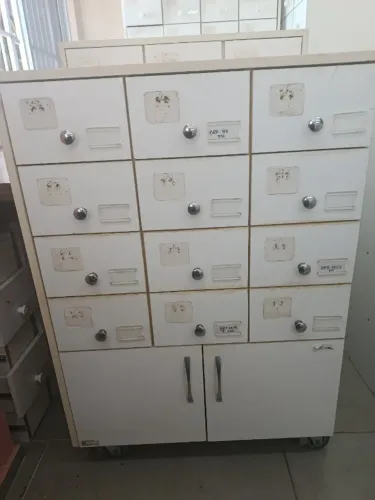 Gaveteiro Organizador MDF Branco com Rodinhas - 12 Gavetas e Armario [M4]