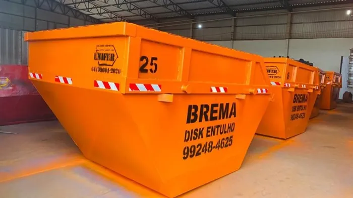 caçamba para entulhos ou conteiner almoxarifado