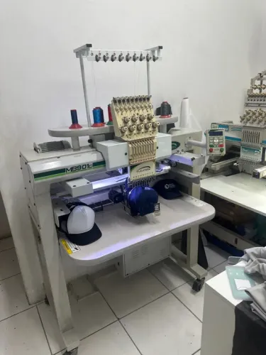 Máquina de Bordado Industrial
