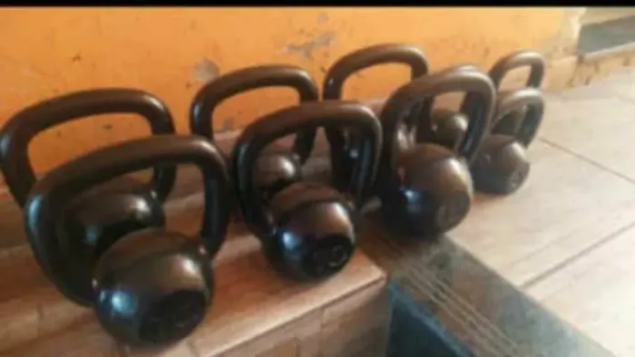 Kettlebell pintado 4,6,8,10,12,14,16,18e20Kg, Pronta entrega! Valor 11,00 o quilo