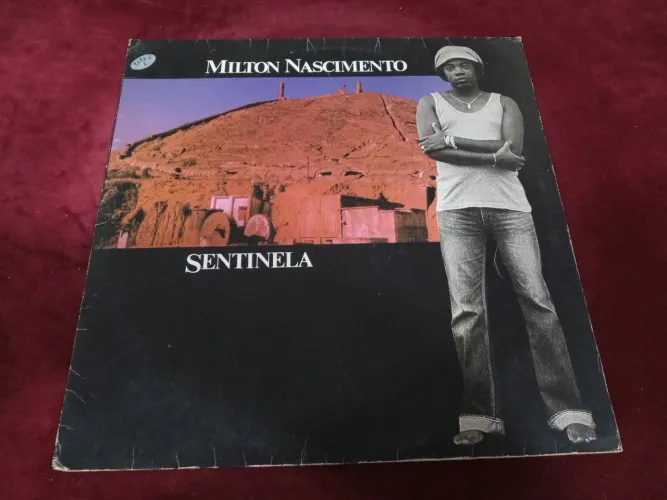 LP Milton Nascimento