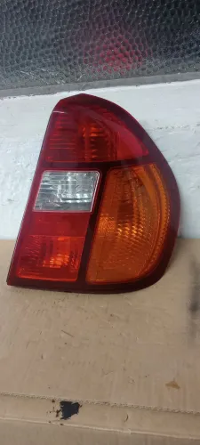 Lanterna Clio com um detalhe de recuperação 