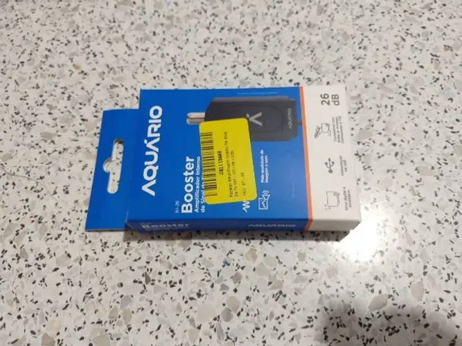  Amplificador de sinal de TV Booster da marca Aquarius com 26dB de potência.