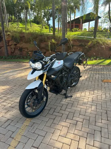 Vendo ou troco TIGER 800 mais nova das anunciada 
