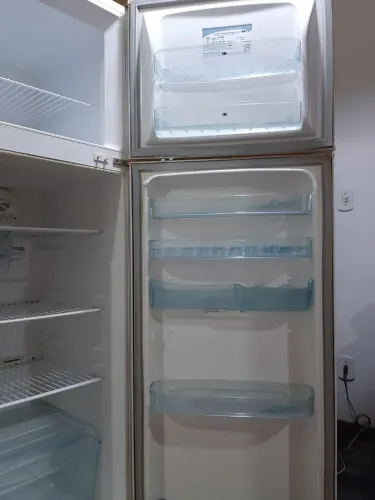 Geladeira em bom estado 
