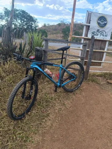 Quadro de carbono tamanho 19 3.500 (somente o quadro)