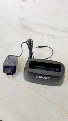 Leitor / Dock Station Infokit ECASE-Z320 para HD / SSD SATA