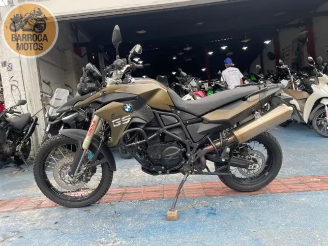 F 800 MOTO MUITO NOVA