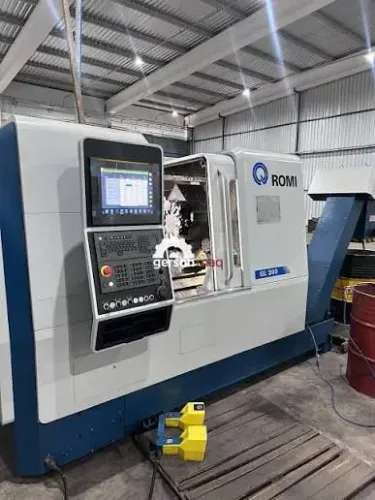 Torno Cnc e Centro de Usinagem 