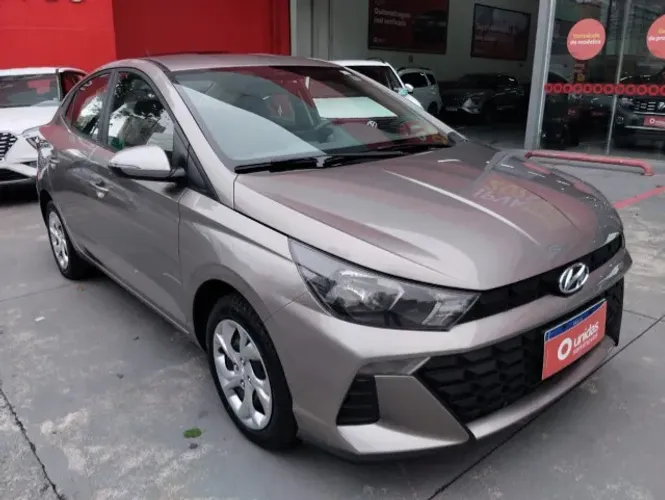 HB20S Comfort Plus - Prata - Único Dono - Baixo Km