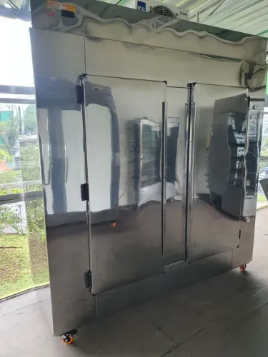 Mini câmara fria usado