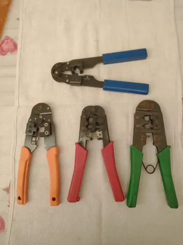 Alicates para climpar terminais RJ45 e RJ11