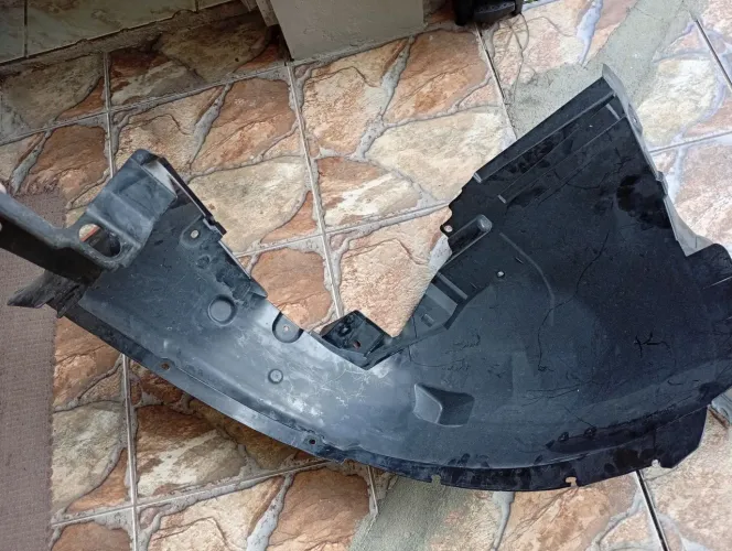 ( Parabarrro Kicks)Protetor de para-lama preto 