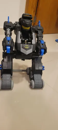 Robô Tanque do Batman Imaginext 