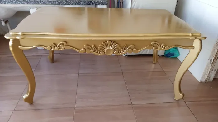Mesa nova provençal dourada em MDF