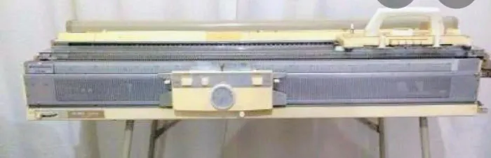 Máquina de Tricô Elgin Brother