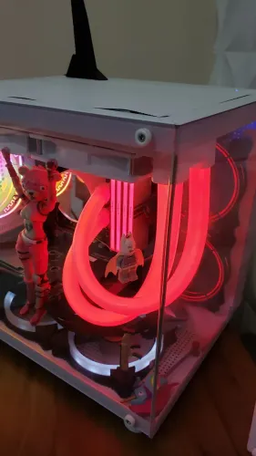PC gamer R7 5800X + RTX4060TI + 32gb ram roda tudo