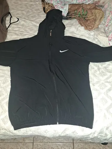 Casaco Nike Preto com Capuz