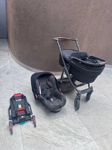 Bebê Conforto, Moisés, bolsa e Base para carro.