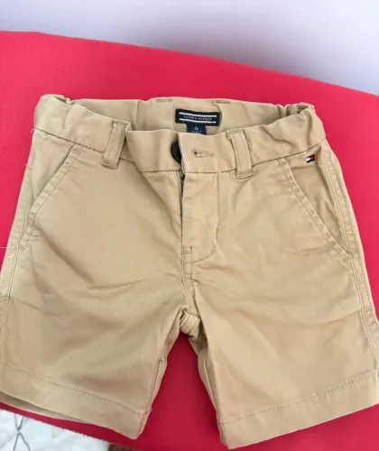 Bermuda Tommy infantil (3 anos)<br>3 anos<br>R$ 50,00