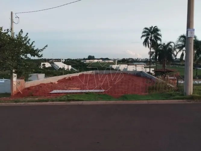 Venda de Terreno / Condomínio na cidade de Araraquara