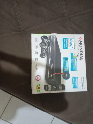 CONSOLE/DVD PLAYER NOVO FUNCIONA PERFEITAMENTE 600 JOGOS DUAS MANETES E FUNÇÃO KARAOKÊ 