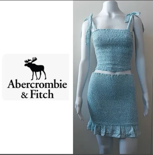 Abercrombie saia e cropped 13-14 anos