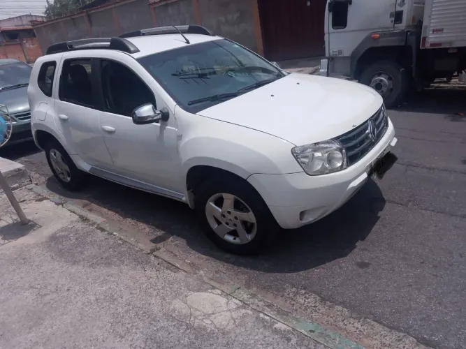 Renault Duster Dynamique 2.0 Hi-flex 16V Aut. 2015