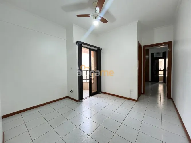 Apartamento com 01 dormitório com ar-condicionado na Vila Imperial, com elevador e portari