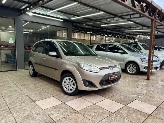 Ford Fiesta SE 1.6 8V Flex 5P 2014