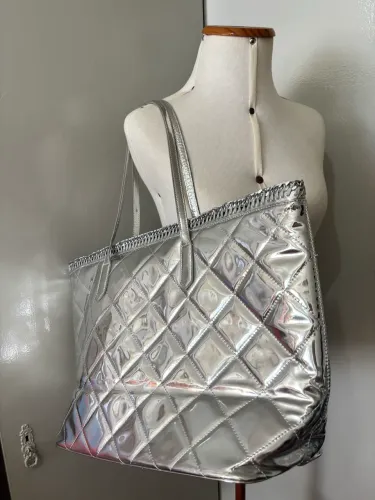 Bolsa grande prata!