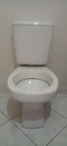 Vaso sanitário Deca 1.6 gpf/6.0 Lpf + Caixa acoplada Deca (com peças da caixa acoplada)