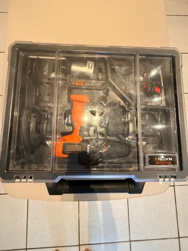 Sistema BLACK+DECKER MATRIX 20V: várias ferramentas em uma só, prática e potente.