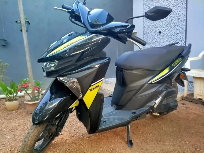 Yamaha NEO 125 seminova
