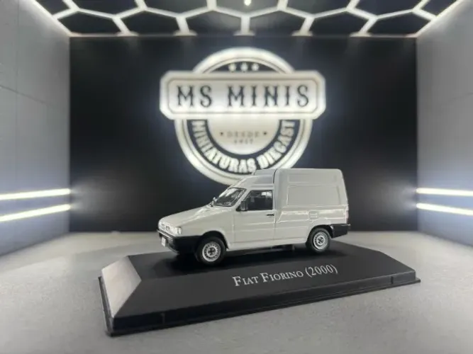Miniatura Fiat Fiorino escala 1/43