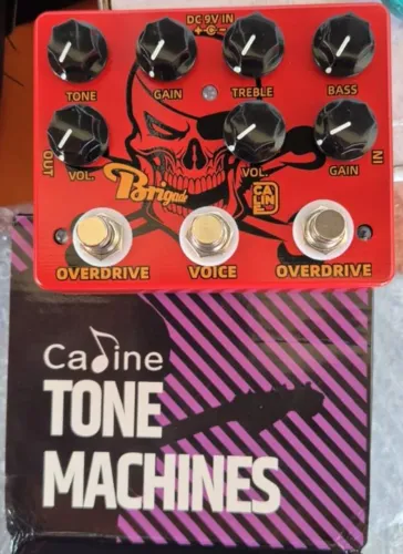 Pedal Caline DCP 07 (Pure Sky e Tube Screamer) na caixa