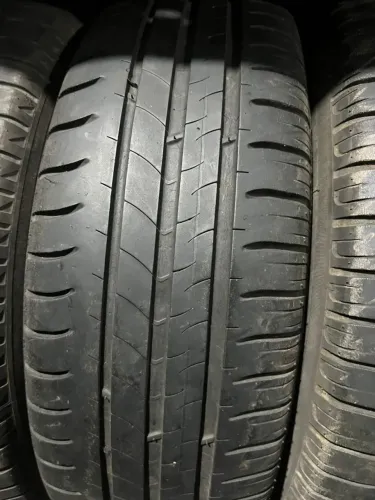 Pneu 185/65/15 Michelin  76 % Vida util