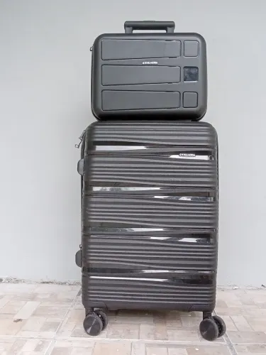 Mala com Rodinhas + Mala de Mão - Excelente Estado