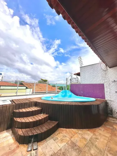 Vendo casa na São Francisco com piscina