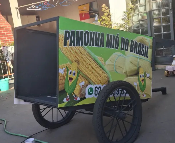 Carrinho de pamonha e caldo