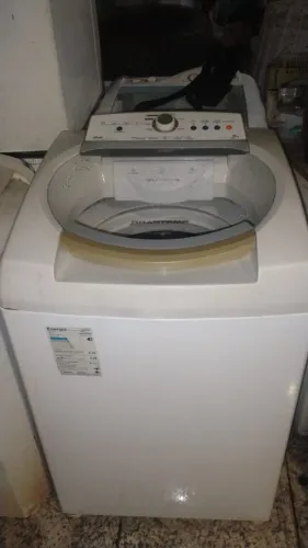 Máquina Brastemp 11 kg active com filtro pega pelo centro do agitador sexto e inox