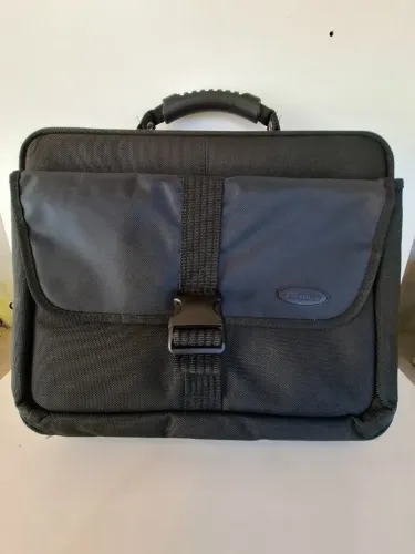 Maleta Targus pasta executiva mod. CBT300V3 p/ notebook 15 polegadas