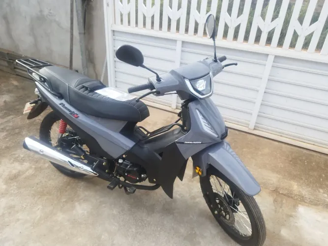 Moto de procedência 8mil km apenas 