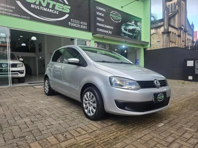 Volkswagen Fox 1.0 MI Total Flex 8V 5P 2014