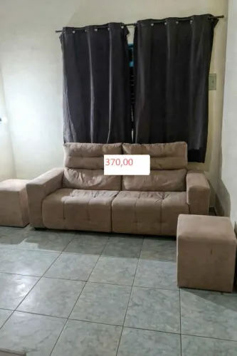 Sofá com Puffes