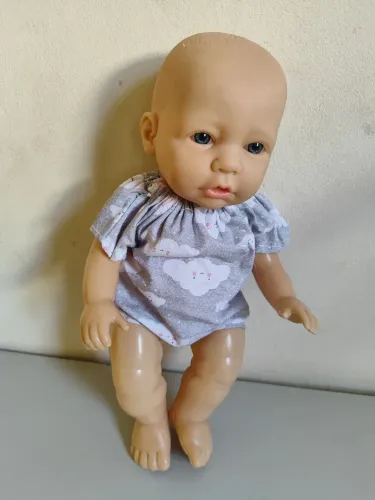 Boneco usado 