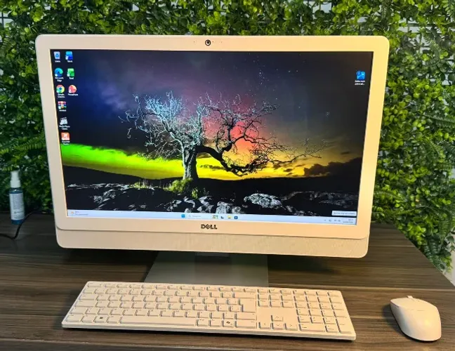 All in One Dell Inspiron 24 3459  Processador: Intel I5 6200U 2.3 GHz   240GB SSD  8GB RAM